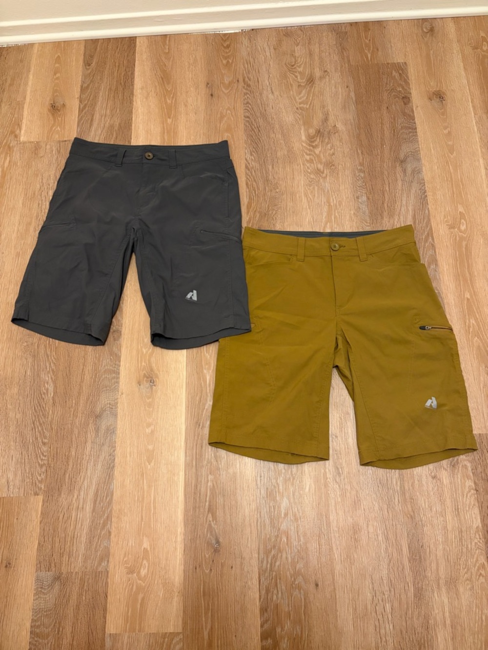Lot of 2 Eddie Bauer First Ascent Hiking Shorts Men’s 33 Olive & Charcoal Nylon
